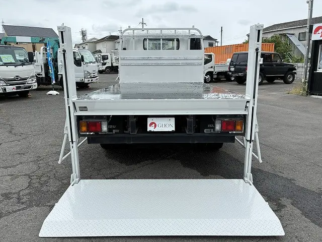 いすゞ エルフ BDG-NPR85AR(2WD)の写真14