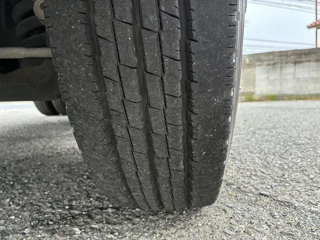 いすゞ エルフ BDG-NPR85AR(2WD)の写真27