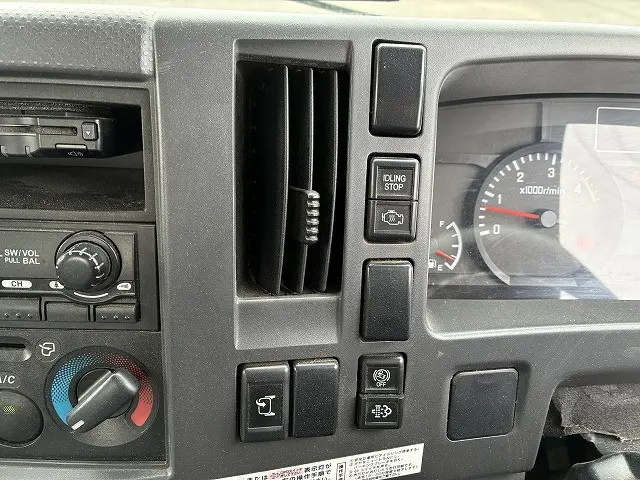 いすゞ エルフ BDG-NPR85AR(2WD)の写真39