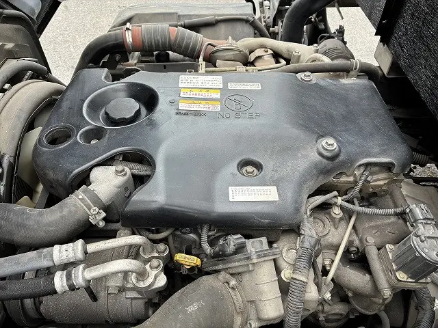 いすゞ エルフ BDG-NPR85AR(2WD)の写真47