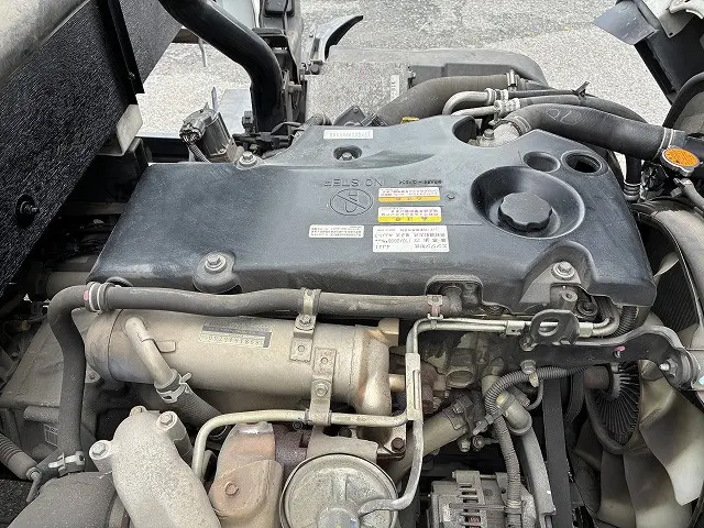 いすゞ エルフ BDG-NPR85AR(2WD)の写真48