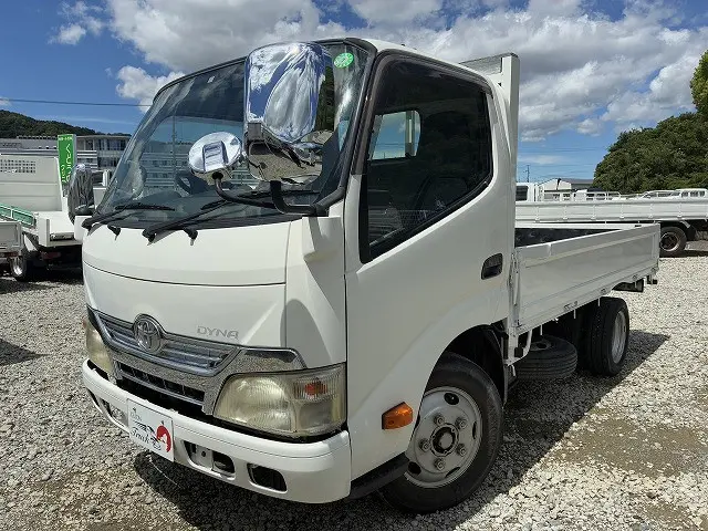 トヨタ ダイナ TKG-XZC605(2WD)の写真1