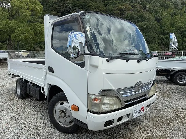 トヨタ ダイナ TKG-XZC605(2WD)の写真3