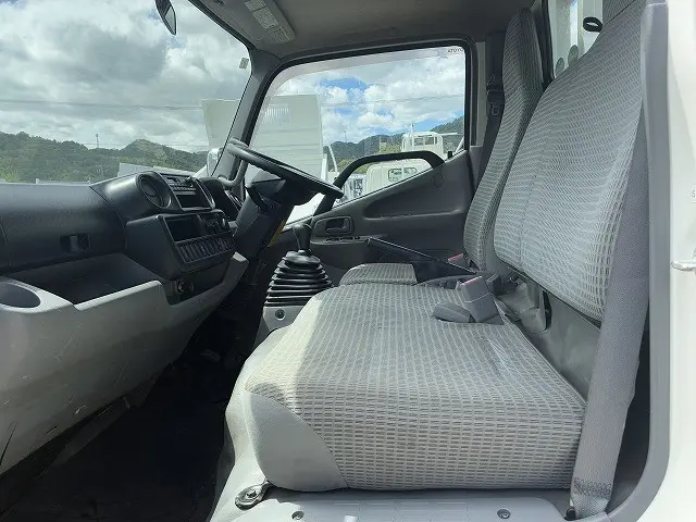 トヨタ ダイナ TKG-XZC605(2WD)の写真32