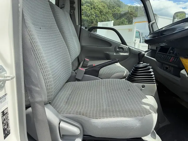 トヨタ ダイナ TKG-XZC605(2WD)の写真33