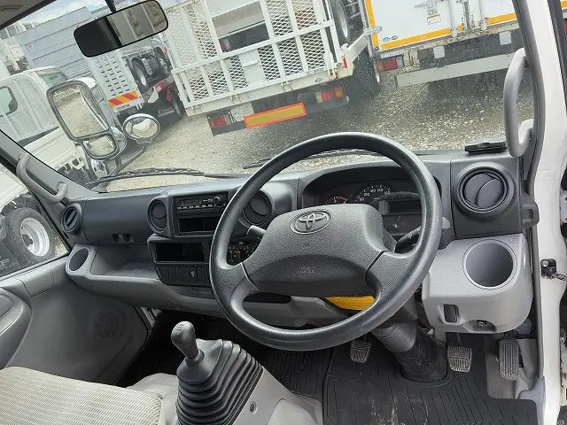 トヨタ ダイナ TKG-XZC605(2WD)の写真35