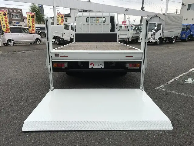 三菱 キャンター TPG-FEB50(2WD)の写真12