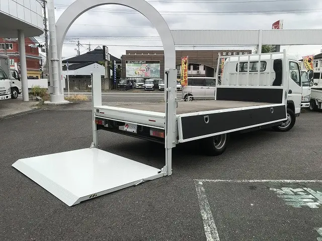 三菱 キャンター TPG-FEB50(2WD)の写真13