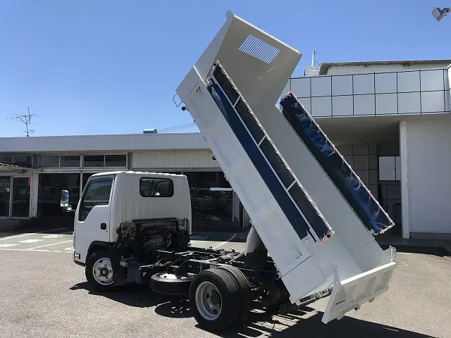 いすゞ エルフ TPG-NKR85AD(2WD)の写真14