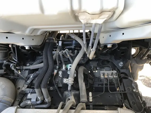 いすゞ エルフ TPG-NKR85AD(2WD)の写真32