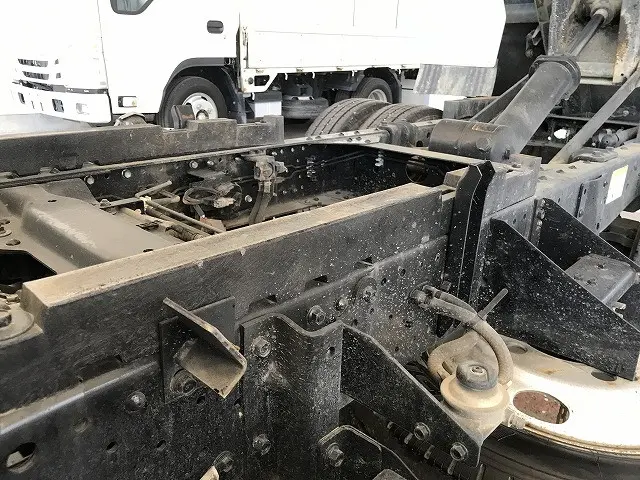 いすゞ エルフ TPG-NKR85AD(2WD)の写真37
