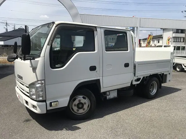 いすゞ エルフ SKG-NJR85A(2WD)の写真1