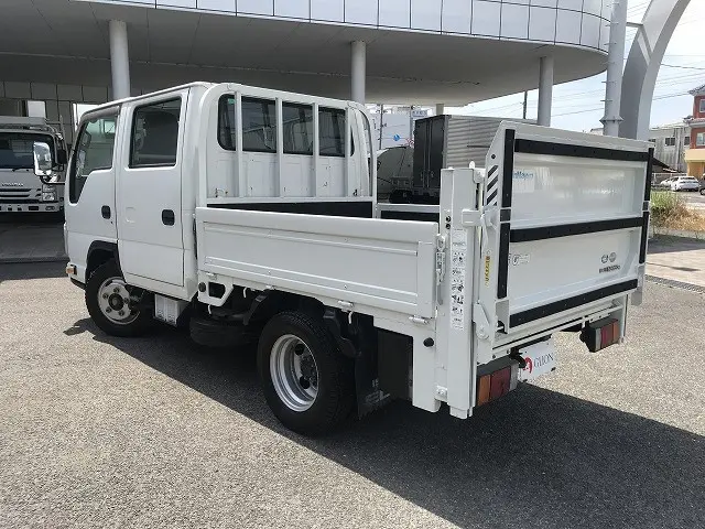いすゞ エルフ SKG-NJR85A(2WD)の写真4