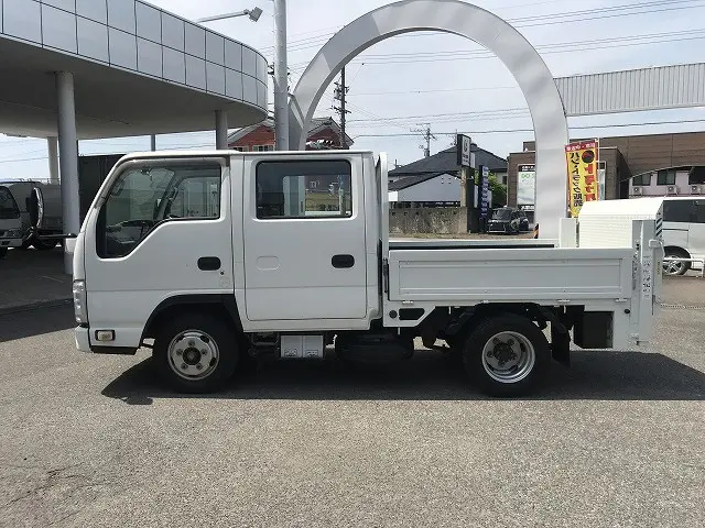 いすゞ エルフ SKG-NJR85A(2WD)の写真7