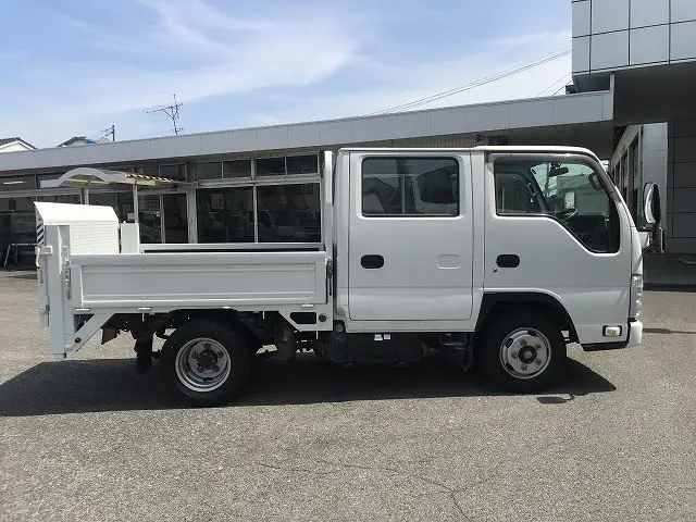 いすゞ エルフ SKG-NJR85A(2WD)の写真8