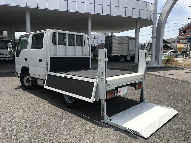 いすゞ エルフ SKG-NJR85A(2WD)の写真11