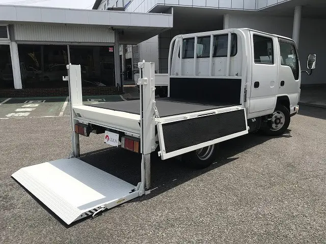 いすゞ エルフ SKG-NJR85A(2WD)の写真13