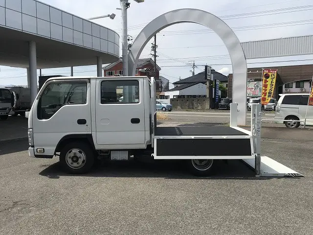 いすゞ エルフ SKG-NJR85A(2WD)の写真14
