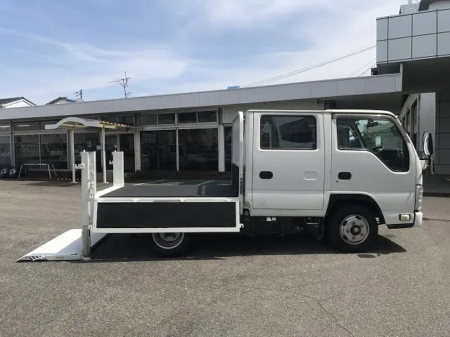 いすゞ エルフ SKG-NJR85A(2WD)の写真15