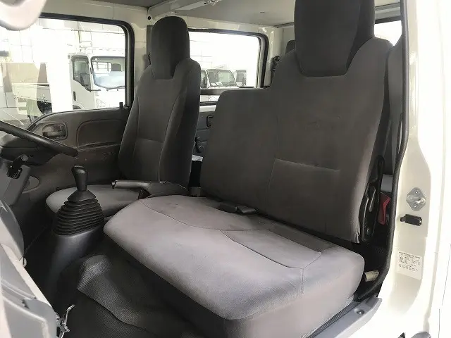いすゞ エルフ SKG-NJR85A(2WD)の写真34