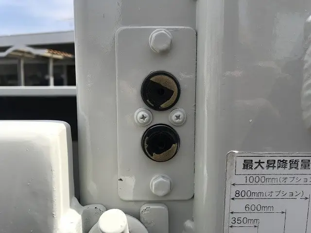 いすゞ エルフ SKG-NJR85A(2WD)の写真44
