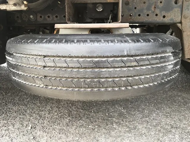 いすゞ エルフ SKG-NJR85A(2WD)の写真47