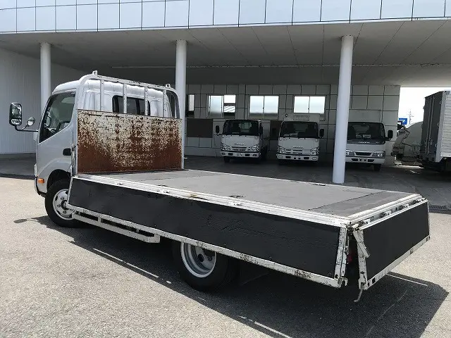 日野 デュトロ 2RG-XZU645M(2WD)の写真11