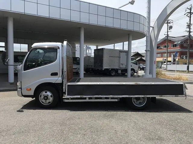 日野 デュトロ 2RG-XZU645M(2WD)の写真14