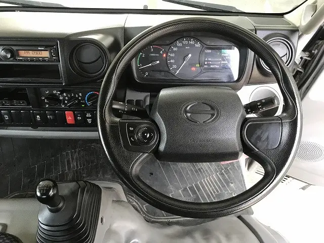 日野 デュトロ 2RG-XZU645M(2WD)の写真24