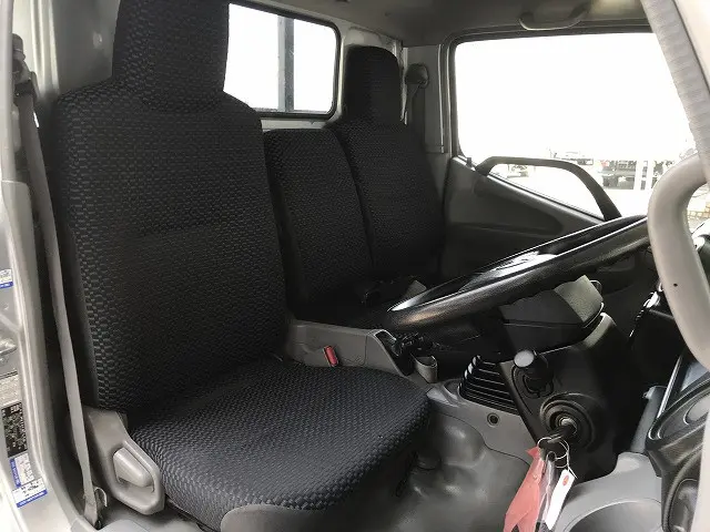 日野 デュトロ 2RG-XZU645M(2WD)の写真30