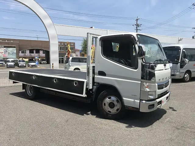 三菱 キャンター TPG-FEA50(2WD)の写真10