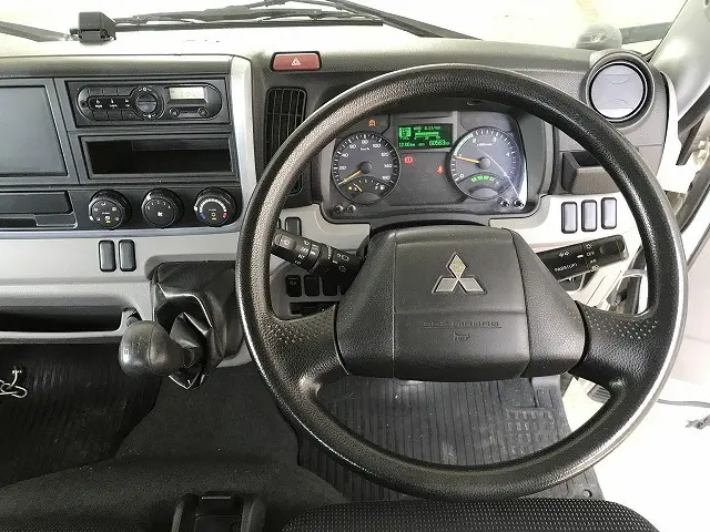三菱 キャンター TPG-FEA50(2WD)の写真25