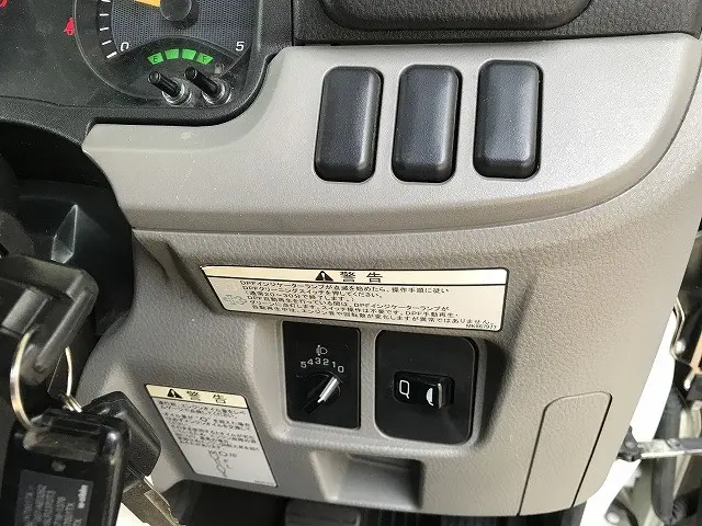 三菱 キャンター TPG-FEA50(2WD)の写真29