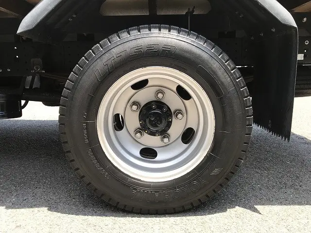 三菱 キャンター TPG-FEA50(2WD)の写真43