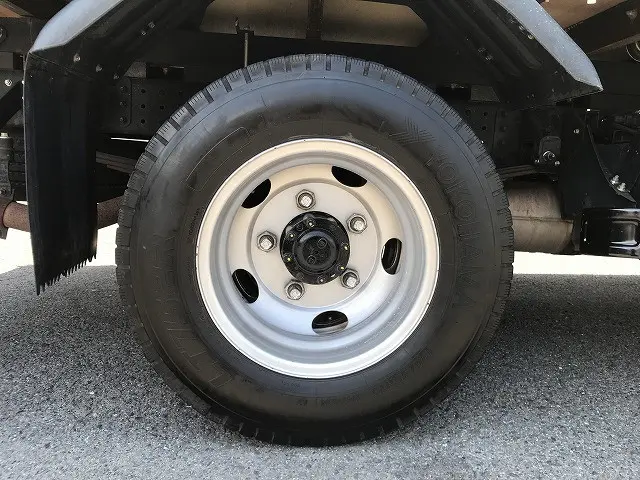三菱 キャンター TPG-FEA50(2WD)の写真44