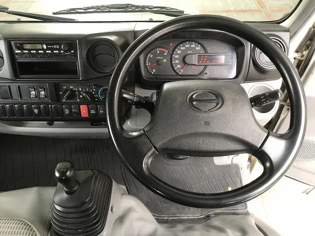 日野 デュトロ TKG-XZU605M(2WD)の写真24