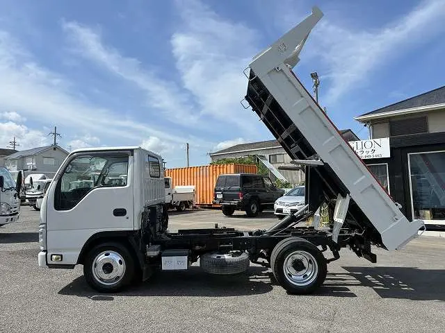 いすゞ エルフ TPG-NJR85AN(2WD)の写真4