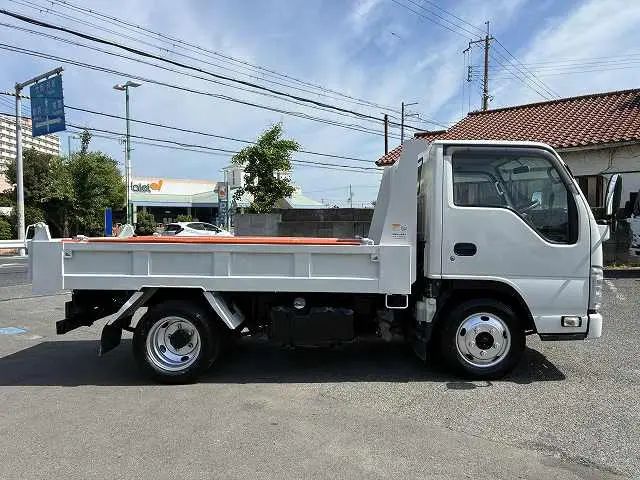 いすゞ エルフ TPG-NJR85AN(2WD)の写真14
