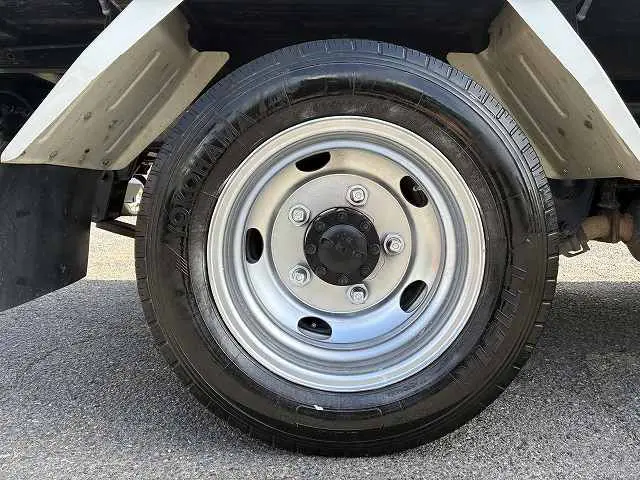 いすゞ エルフ TPG-NJR85AN(2WD)の写真31