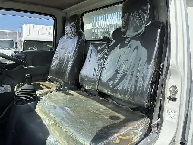 いすゞ エルフ TPG-NJR85AN(2WD)の写真37
