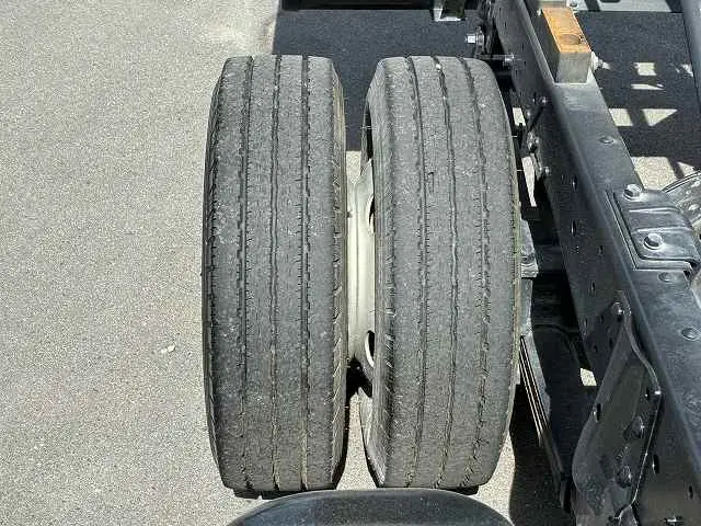 いすゞ エルフ TPG-NJR85AN(2WD)の写真45