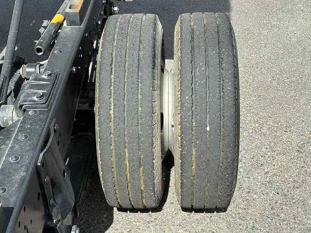 いすゞ エルフ TPG-NJR85AN(2WD)の写真46