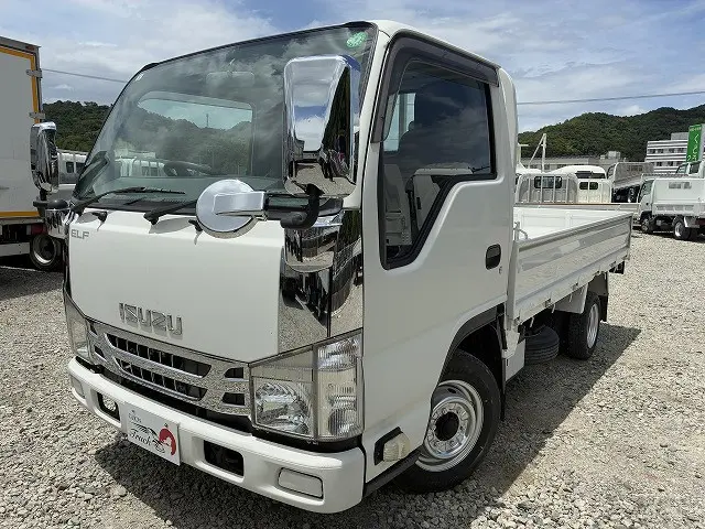 いすゞ エルフ TRG-NHR85A(2WD)の写真1