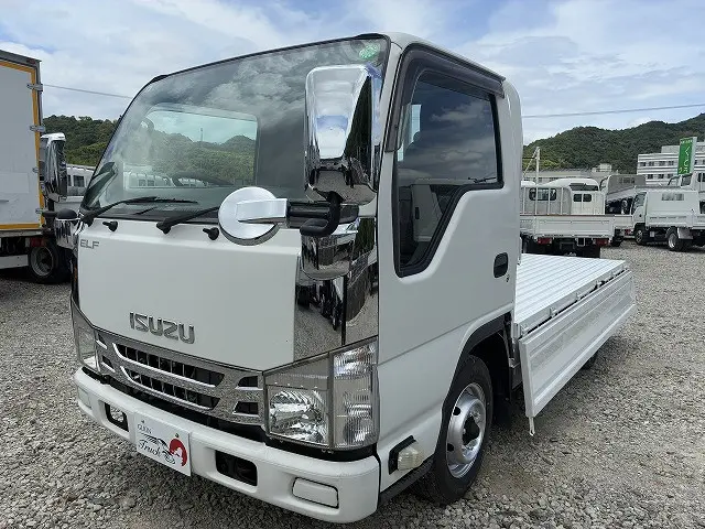 いすゞ エルフ TRG-NHR85A(2WD)の写真9