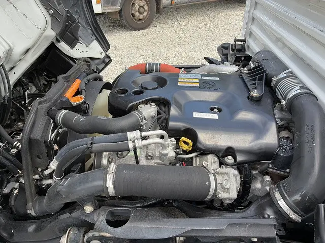 いすゞ エルフ TRG-NHR85A(2WD)の写真21