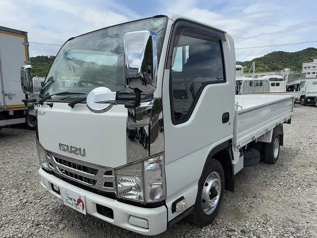 いすゞ エルフ TRG-NHR85A(2WD)の写真29
