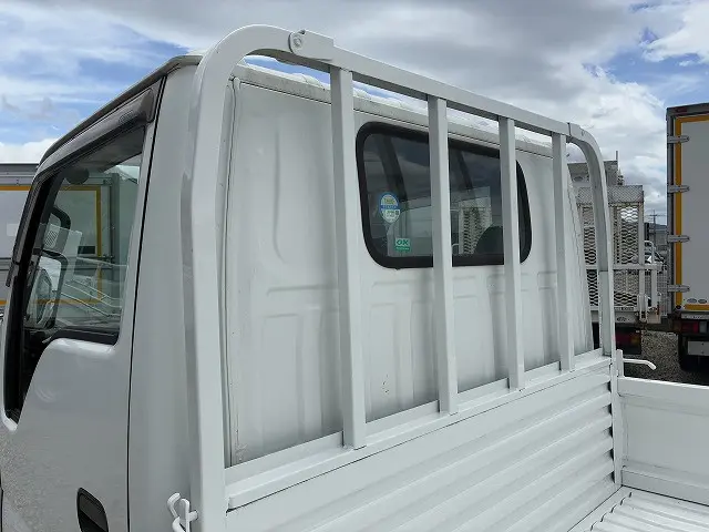 いすゞ エルフ TRG-NHR85A(2WD)の写真49