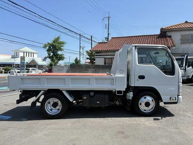 いすゞ エルフ TPG-NKR85AN(2WD)の写真12