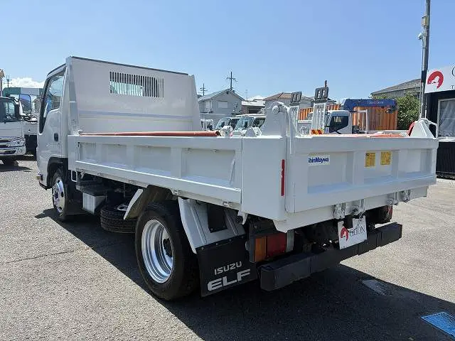 いすゞ エルフ TPG-NKR85AN(2WD)の写真13