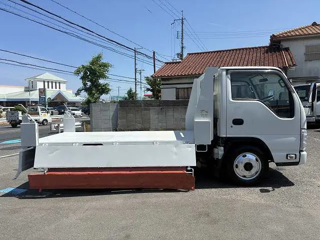 いすゞ エルフ TPG-NKR85AN(2WD)の写真20